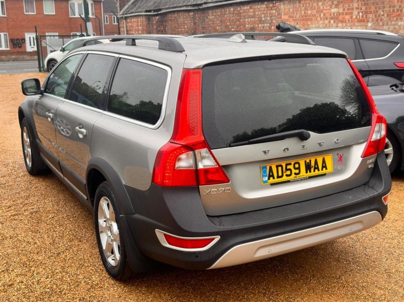 VOLVO XC70