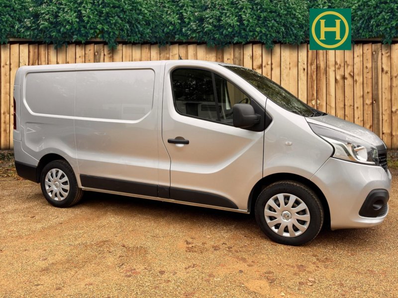 RENAULT TRAFIC