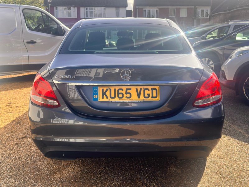 MERCEDES-BENZ C CLASS