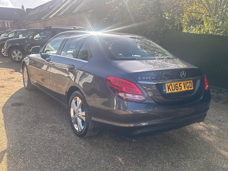 MERCEDES-BENZ C CLASS