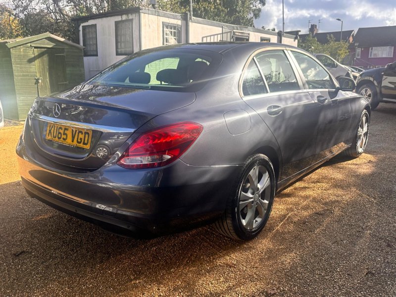 MERCEDES-BENZ C CLASS