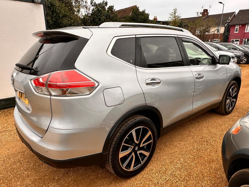 NISSAN X-TRAIL
