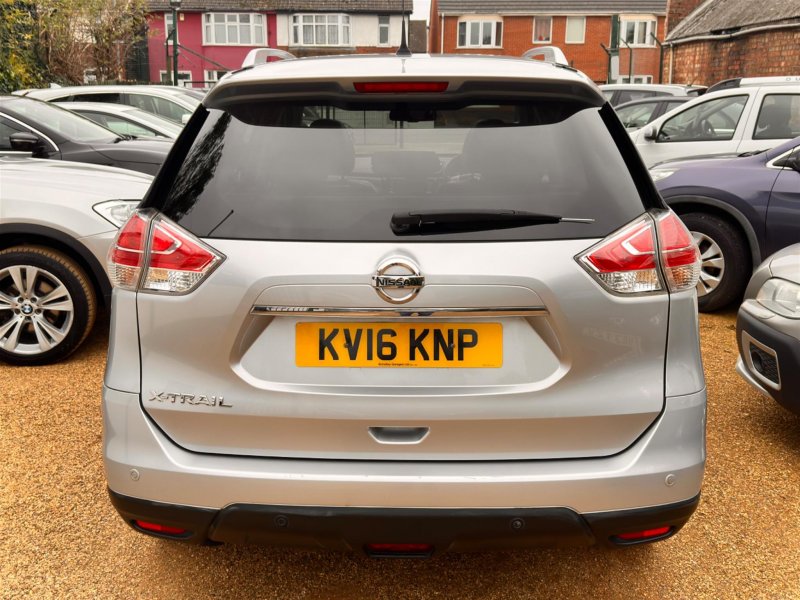 NISSAN X-TRAIL