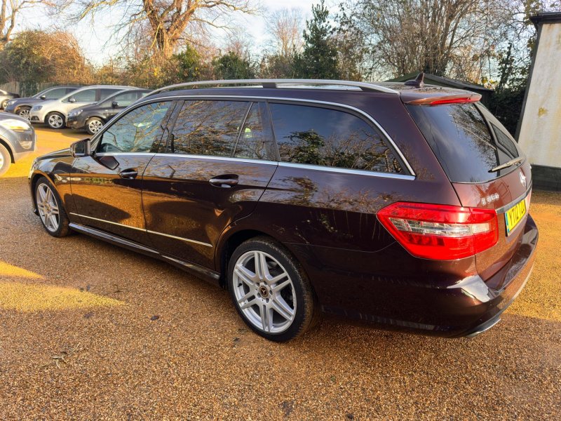 MERCEDES-BENZ E CLASS