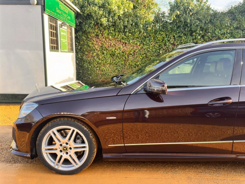 MERCEDES-BENZ E CLASS
