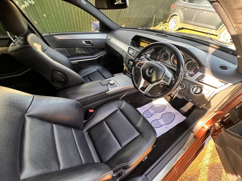 MERCEDES-BENZ E CLASS