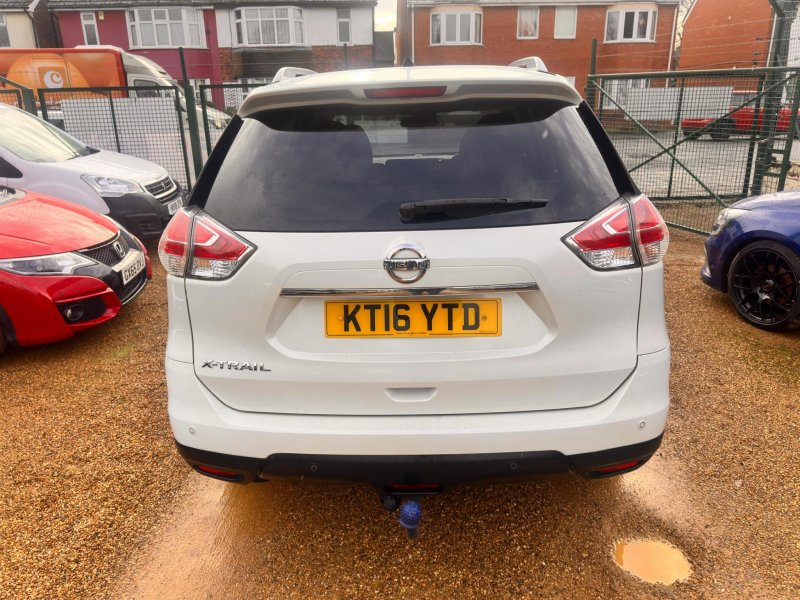 NISSAN X-TRAIL