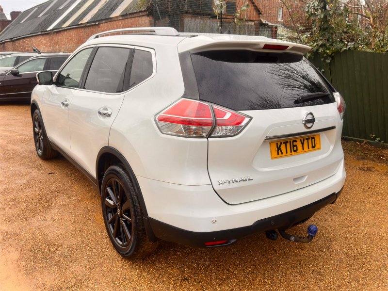 NISSAN X-TRAIL
