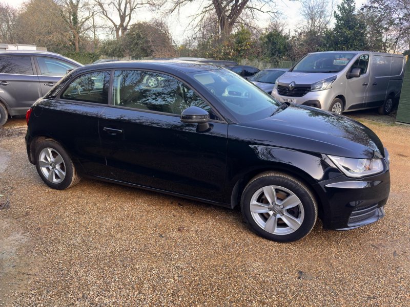 AUDI A1