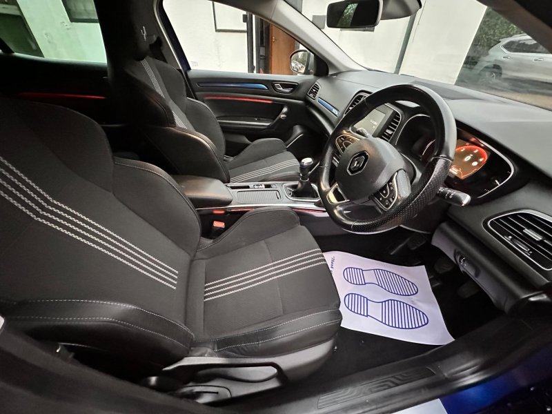 RENAULT MEGANE