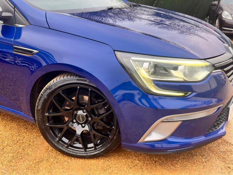 RENAULT MEGANE